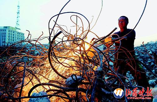 国足亚洲杯首战首发出炉!郜林领衔锋线 池忠国吴曦坐镇中场“必一·体育”(图1) 必一·体育