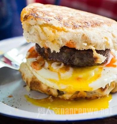 前国米总监:现在签库蒂尼奥只花了400万欧元:必一·体育(图2) bsports必一