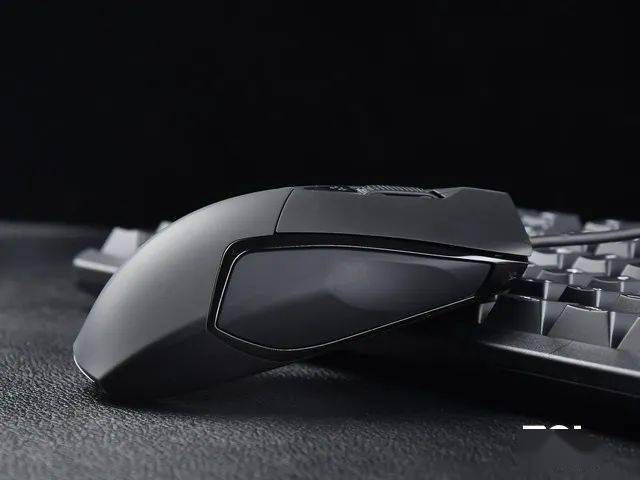 
德系坦克味：CHERRY MC3.1游戏鼠标评测‘bsport必一运动’(图3)