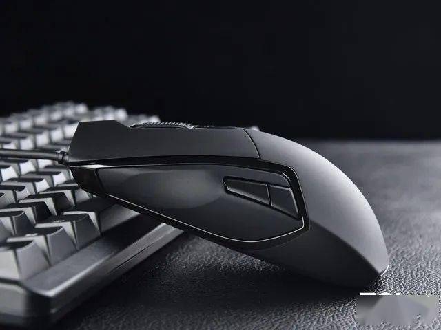 
德系坦克味：CHERRY MC3.1游戏鼠标评测‘bsport必一运动’(图6)