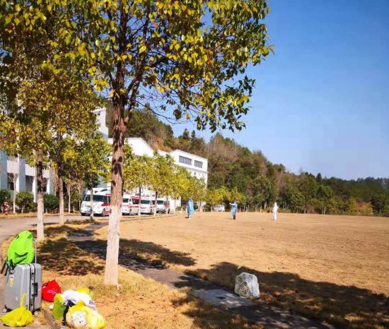 走电竞可以玩游戏,还可以赚钱,轻松又惬意? 谜底为否:必一·体育(图1) 必一·体育