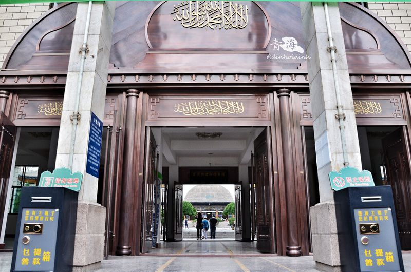 bsports必一-一方官方:周末联赛中场时 大连国脚将领唱《歌唱祖国》(图1) bsport必一运动