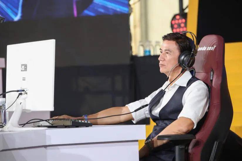 bsports必一_
斗田主：人生牌局的赢家们(图5)