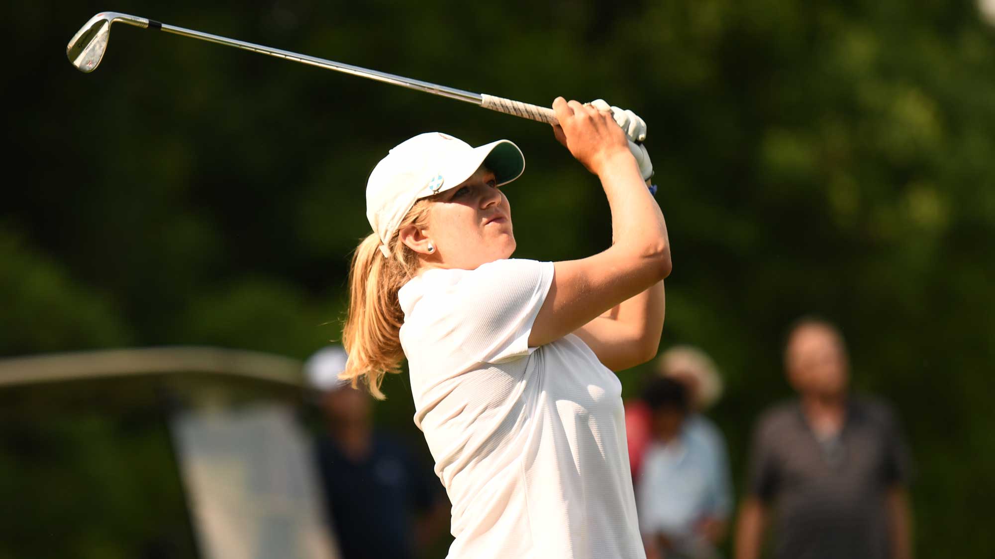 梦泪最高调的一局排位赛,2分钟就高喊可以一波了,赛后人头比太夸张!‘bsports必一’(图1) 必一·体育